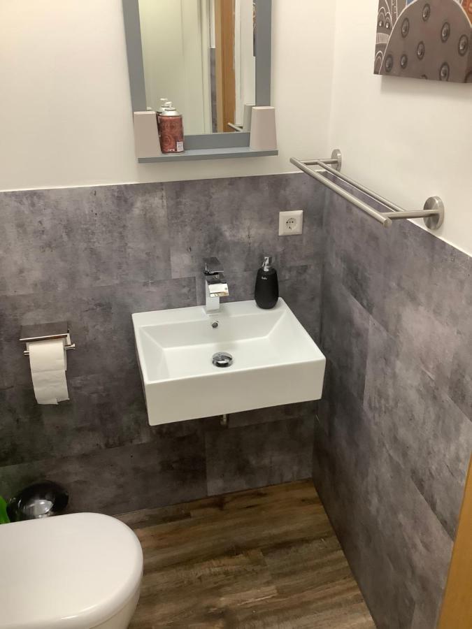 Schoene Ferienwohnung ไอเซนัค ภายนอก รูปภาพ
