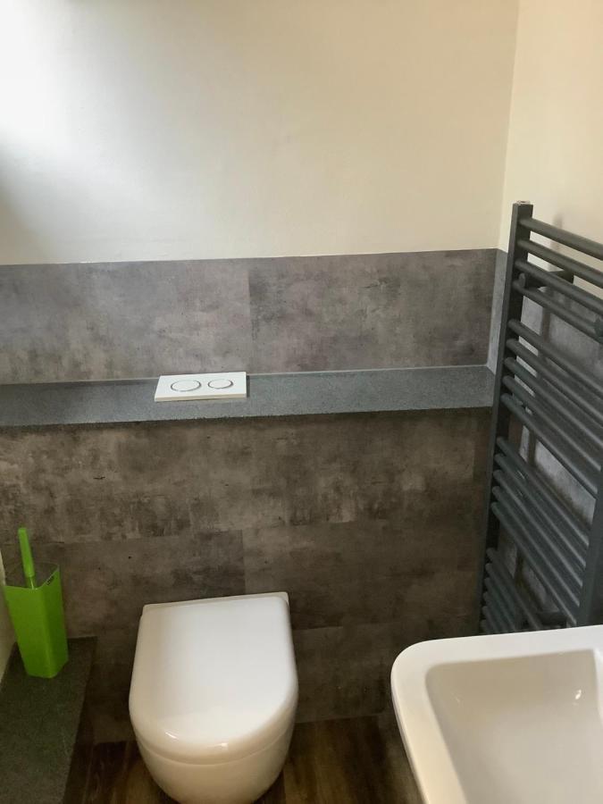 Schoene Ferienwohnung ไอเซนัค ภายนอก รูปภาพ