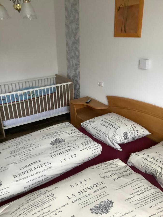 Schoene Ferienwohnung ไอเซนัค ภายนอก รูปภาพ